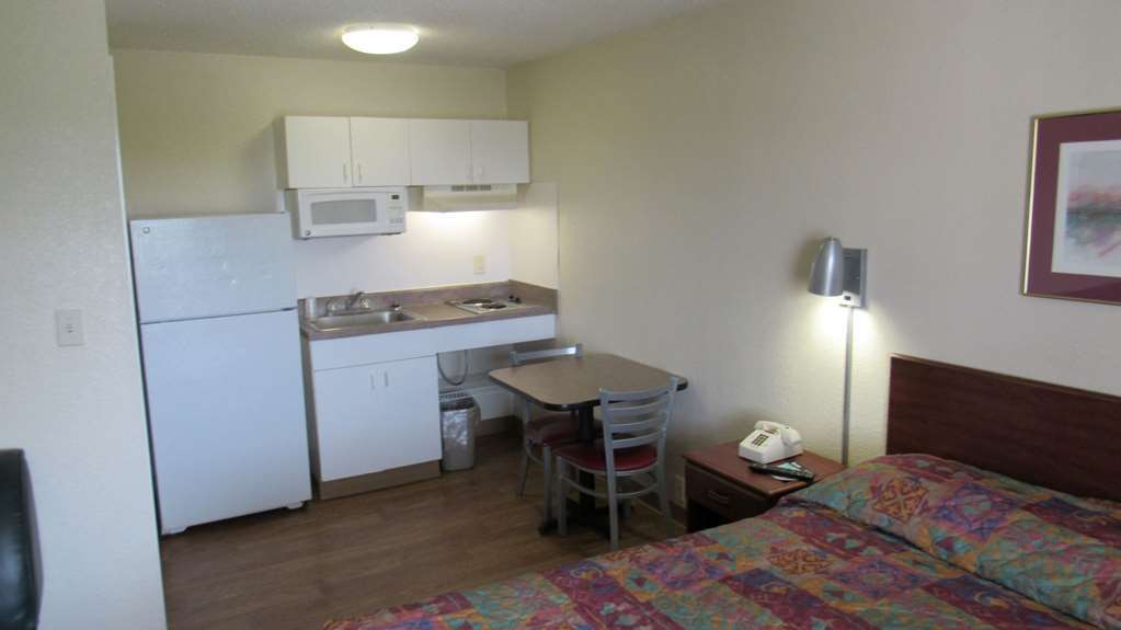Intown Suites Extended Stay Dallas Tx - Plano Tx 객실 사진